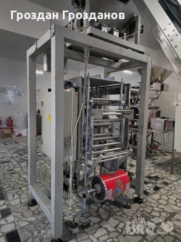 Вертикална пакетираща машина (VFFS) – реновирана, отлично състояние, снимка 8 - Индустриална техника - 52997481