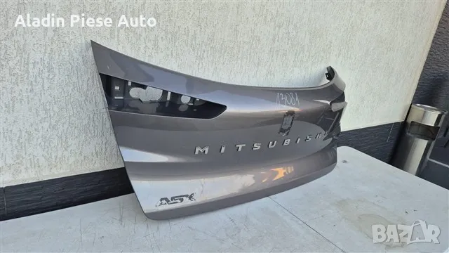 Декорация за задна врата Mitsubishi ASX, Renault Captur година 2020 - 2024 код 901521040R, снимка 3 - Аксесоари и консумативи - 50439341