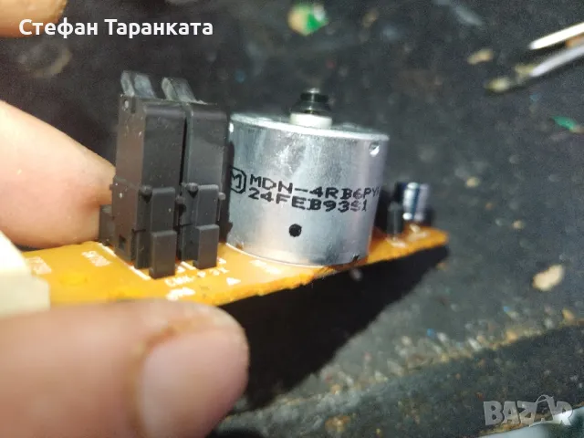 електро мотор за аудио техника -24FEB93S1, снимка 1