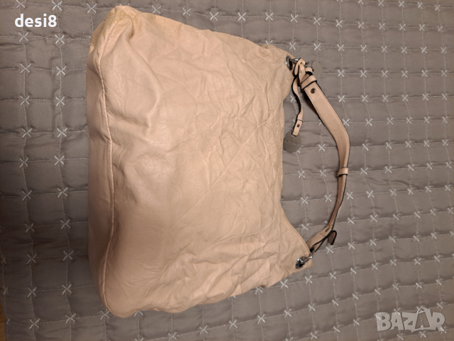 Дамска чанта, снимка 4 - Чанти - 44760527