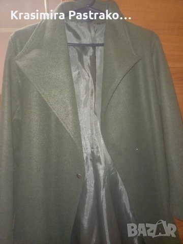 Дамско  маслено зелено палто , снимка 1 - Якета - 42843127