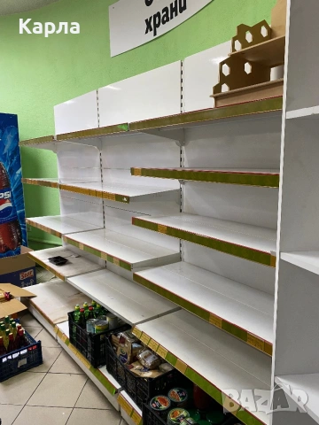 Стелажи и дървени рафтове за магазин