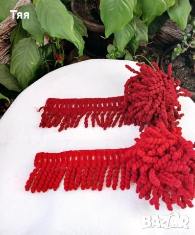 Цветни вълнени дантели на една кука , снимка 2 - Антикварни и старинни предмети - 49597551