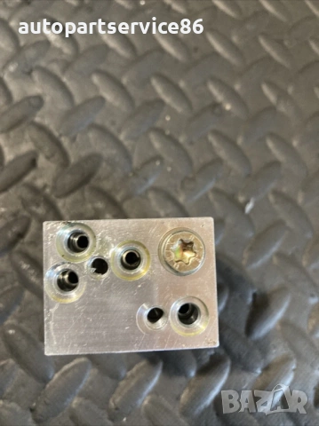 Хидравличен контролен модул за покрива за Volvo C70 2.4 бензин (2008) 09466628, снимка 2 - Части - 54020909