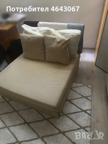 Малък диван, снимка 2 - Дивани и мека мебел - 52309946