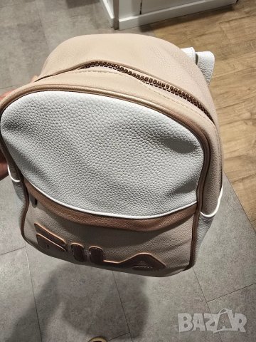 раница FILA , снимка 2 - Раници - 49392117