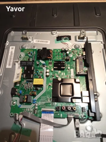 Майнборд Hisense RSAG7.820.11742/ROH от 50 инчов тв със счупен екран