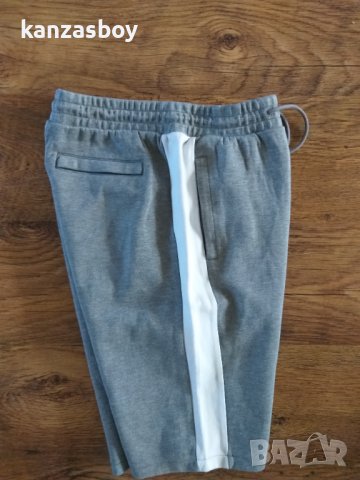 PUMA Men's Archive T7 Bermuda Shorts - страхотни мъжки панталони КАТО НОВИ, снимка 6 - Спортни дрехи, екипи - 36855786