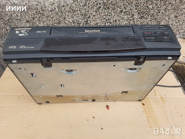 Видеокасетофон записващ, снимка 2 - Плейъри, домашно кино, прожектори - 54284598