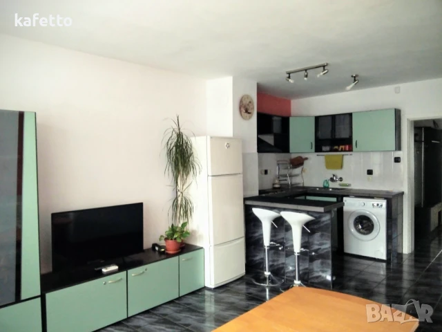 Тристаен апартамент Фиора до морската градина , снимка 2 - Квартири, нощувки - 50536096