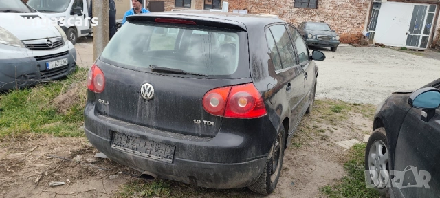 Vw Golf V 1.9TDI - 105к.с. BKC на части, снимка 5 - Автомобили и джипове - 53926874