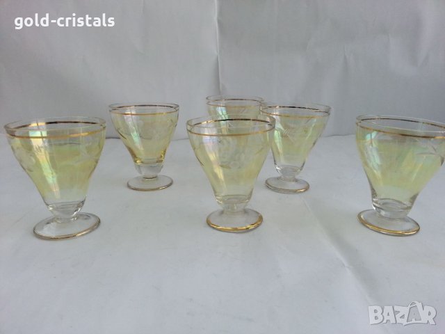 Ретро чашки за ракия с гарафа , снимка 1 - Антикварни и старинни предмети - 33818283