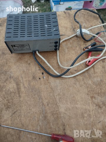 Зарядно за акумулатори, снимка 4 - Аксесоари и консумативи - 22040640
