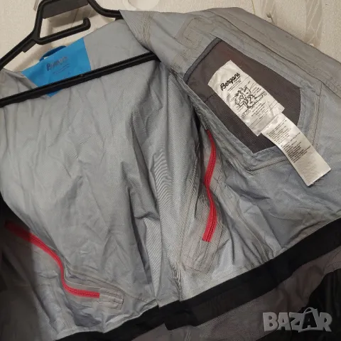 Bergans Hodlekve размер XS  / Техническо яке за фрийрайдър , писти и пътеки, снимка 6 - Якета - 48709680