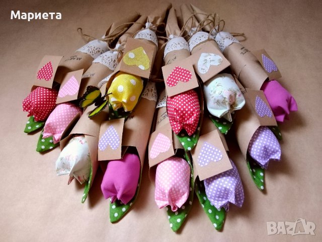 Текстилни Цветя Ръчна Изработка Текстилни Лалета Лалета от Плат , снимка 1 - Подаръци за жени - 42046909