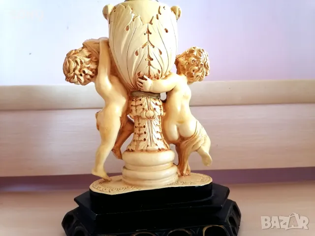 Невероятно Красив Свещник-Ангелчета, снимка 8 - Антикварни и старинни предмети - 49523096