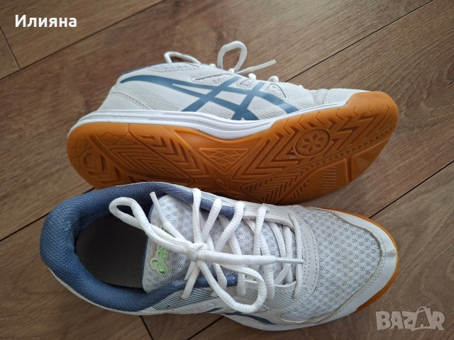 Asics upcourt 5, размер 39 - 24.5 cm за зала , снимка 4 - Маратонки - 51870912