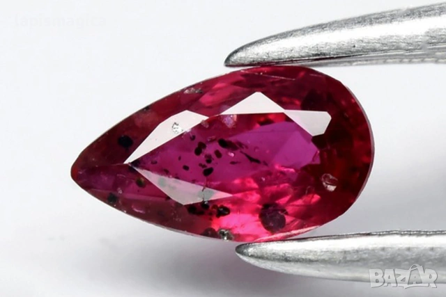 Виолетово червен рубин 0.19ct нагряван капка шлифовка
