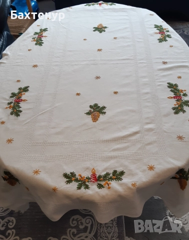 бродирана покривка 