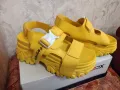 Продавам луксозни дамски обувки и жълто сабо., снимка 4