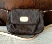 оригинална Michael Kors Monogram чанта налична, снимка 2