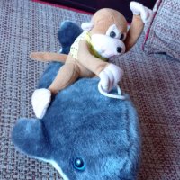 Плюшена играчка делфинче и маймуна , снимка 8 - Плюшени играчки - 36835440