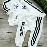 Бебешки екип Adidas 🤩😍😍, снимка 1 - Комплекти за бебе - 40137479