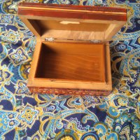 Дървена кутия, снимка 3 - Други ценни предмети - 30048344