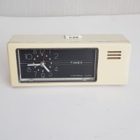 Настолен японски мини кварцов будилник Timex, снимка 1 - Други - 33752001