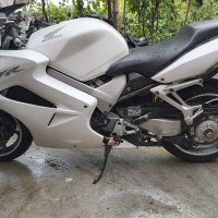 Honda VFR 800i 2007г. - На части, снимка 12 - Мотоциклети и мототехника - 33844410