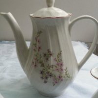 Стар български порцелан чайник  захарница плато  , снимка 1 - Антикварни и старинни предмети - 12019452
