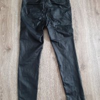 Кожен панталон черен, снимка 1 - Панталони - 40769358