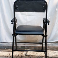 Продавам Комбиниран стол за тоалет и баня, кожен, черен, снимка 2 - Тоалетни столове - 42514247