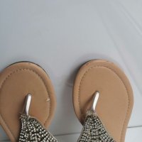 Златисти сандали с камъчета, снимка 3 - Сандали - 29484489