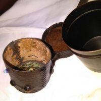 Метална медна чашка с обвивка естествена кожа с инкрустации от соца винтидж, снимка 10 - Колекции - 29428594