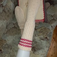 Ръчно плетени дамски чорапи 100% вълна, снимка 3 - Дамски чорапи - 35076776