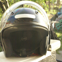 продавам шлем за мотор , снимка 2 - Аксесоари и консумативи - 36516957