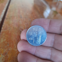 Монета 100 Лирети 1982, снимка 1 - Нумизматика и бонистика - 44604560