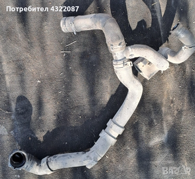 Водна помпа /водни съединения Volkswagen Touran II 2011-2015 1.6 TDI 105к. с, снимка 1