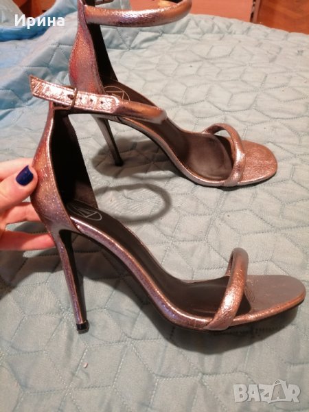 Сребристи дамски сандали на ток, снимка 1