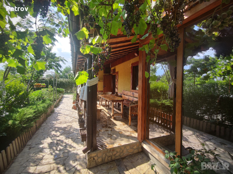 Продавам бутикова къща, снимка 1