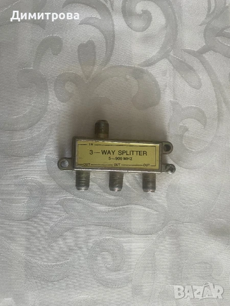 Сплитер за кабелна телевизия - 1 вход 3 изхода, снимка 1