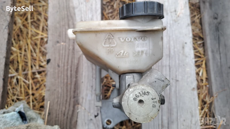 Главен спирачен цилиндър за Volvo S60 2005г, снимка 1