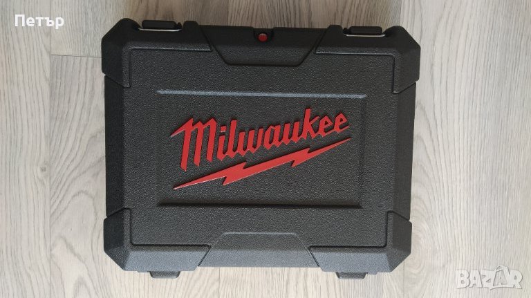 Milwaukee гайковерт 12V на 1/2, снимка 1