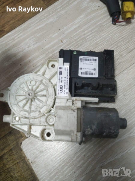 Мотор стъклоповдигач Audi A3, S3 , 8P4 959 801 B, снимка 1