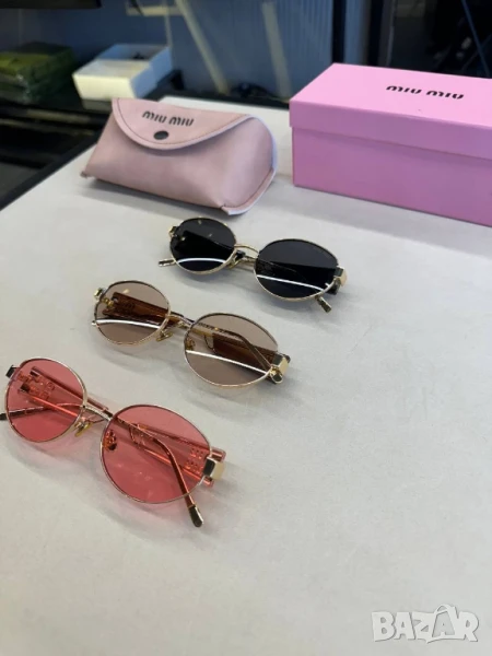 очила с черен обикновен калъф и ув защита prada lacoste miu miu , снимка 1