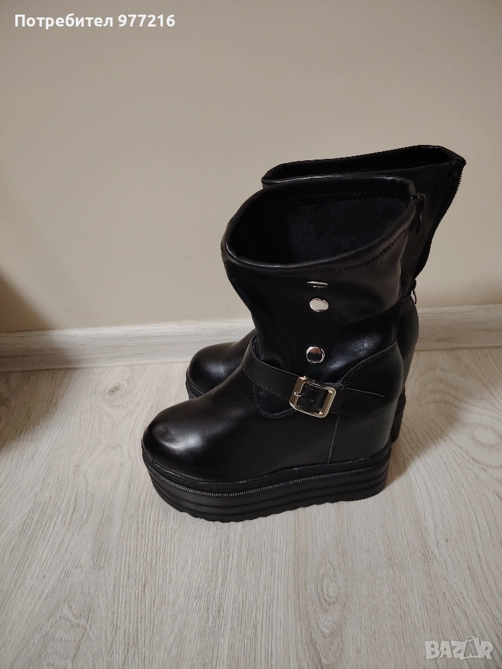 Дамски чисто нови боти от еко кожа, снимка 1