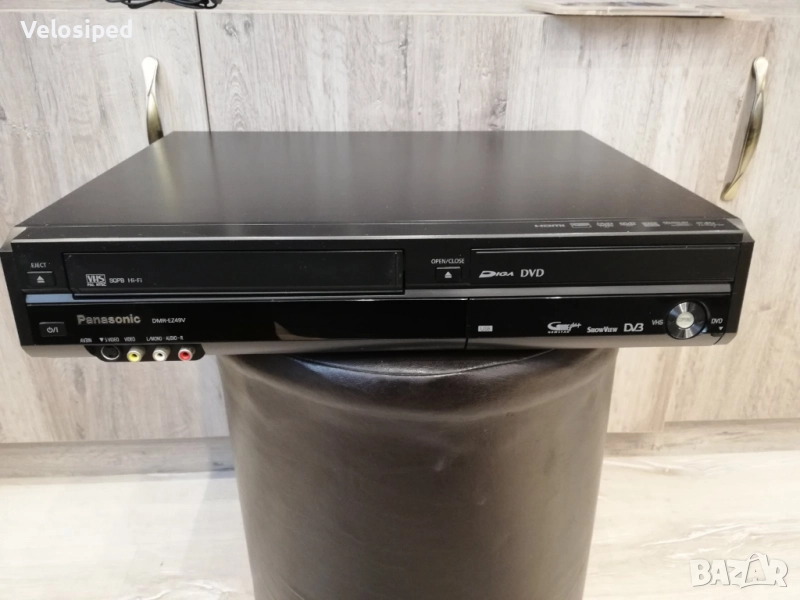 Panasonic Видео и ДВД плейър DMR-EZ49V, снимка 1