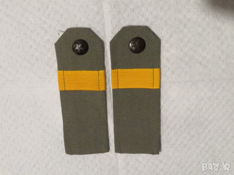 Чифт  военни пагони - СТАРШИ СЕРЖАНТ от 80те - съхранете спомена Българската армия  армейски, снимка 1