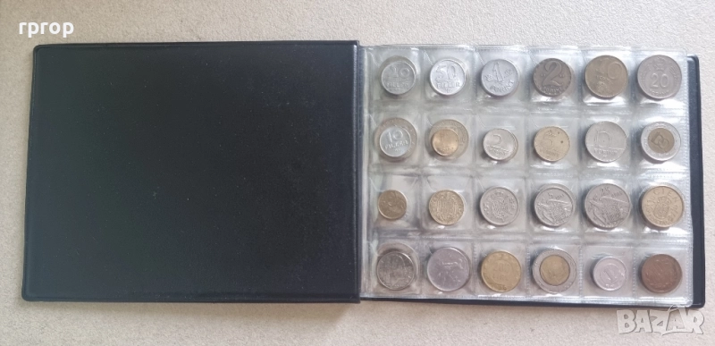 Чисто нов класьор с 100 монети, снимка 1
